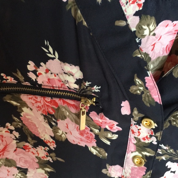 Floral Blouse - Picture 3 of 3